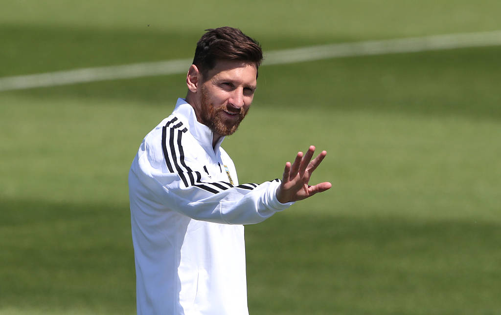 乐鱼体育登入加拿大队观众热烈欢呼！，梅西迎来十赛季出色发挥观众掌声雷动的简单介绍