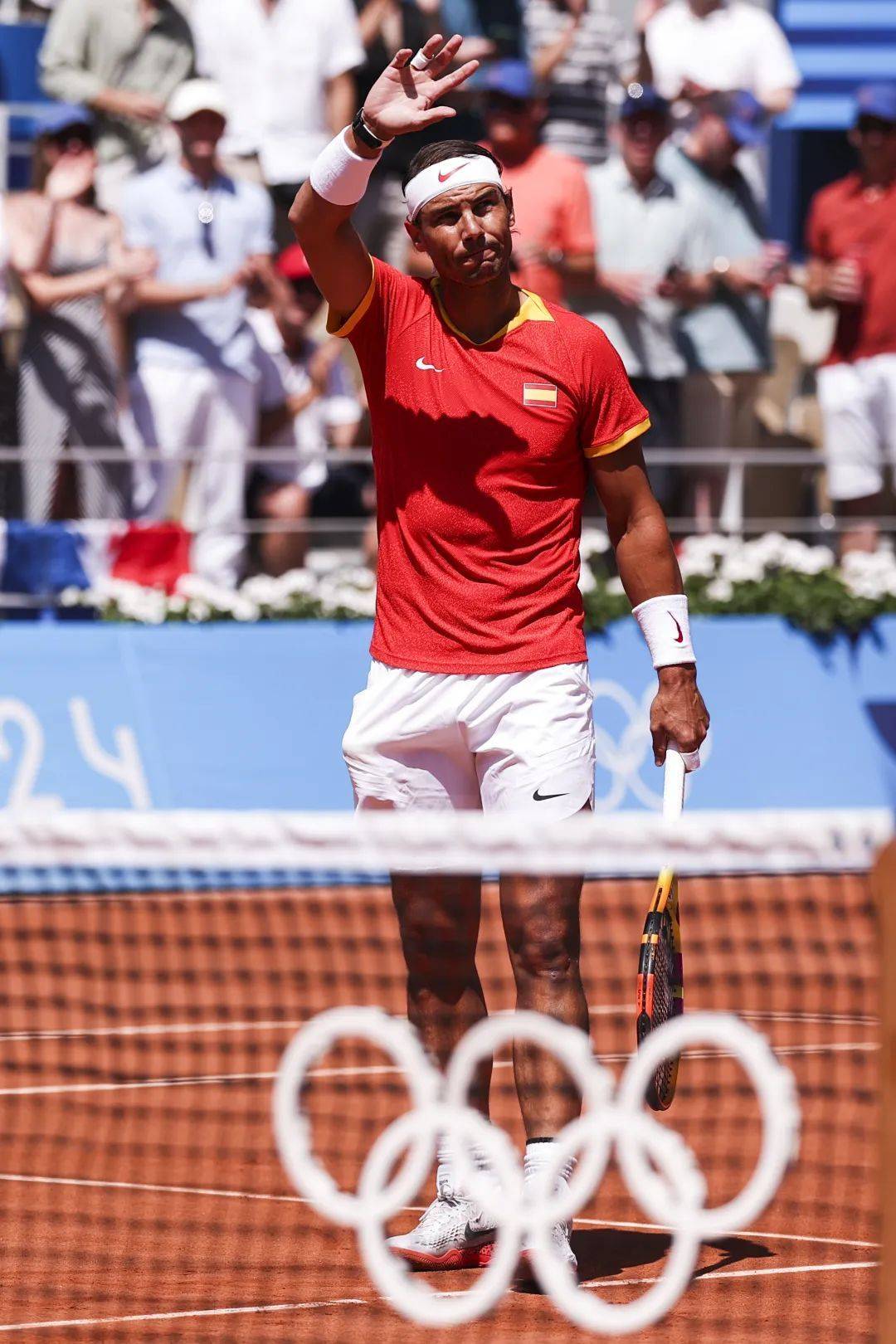 乐鱼体育在线登陆纳达尔在塞尔维亚队比赛中关键助攻，出色防守引发热议！的简单介绍